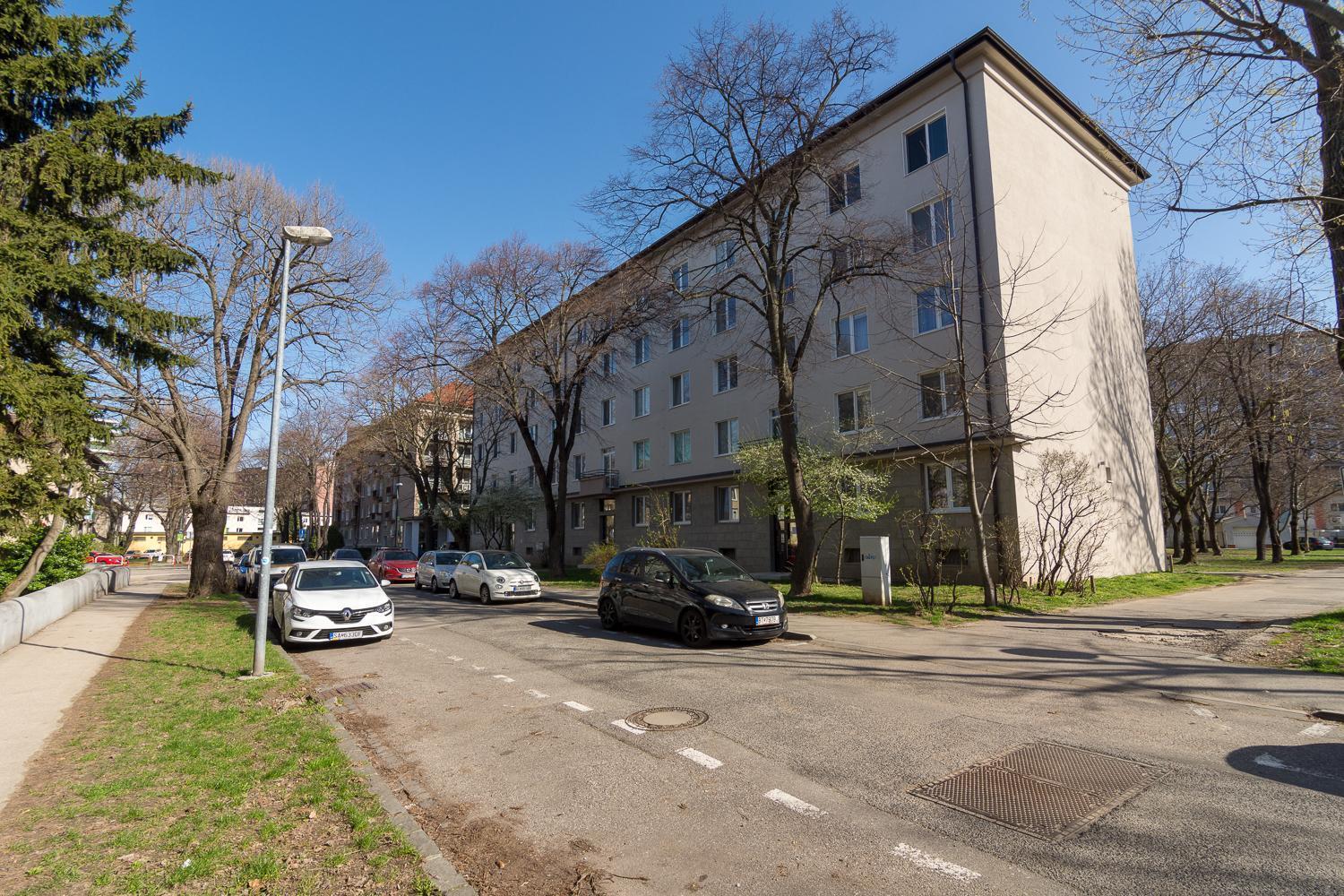 Apartment Anna Братислава Экстерьер фото